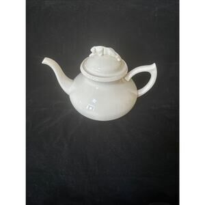 Spode Copeland Tea pot cream Jaguar handle on lid